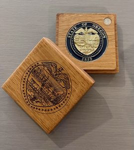 Oregon State Seal Oak Box with House Coin-image